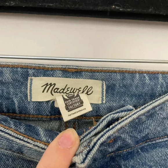 Madewell The Plus Mid Rise Perfect Vintage Jeans in Ainsdale Size 26W - Picture 3 of 8